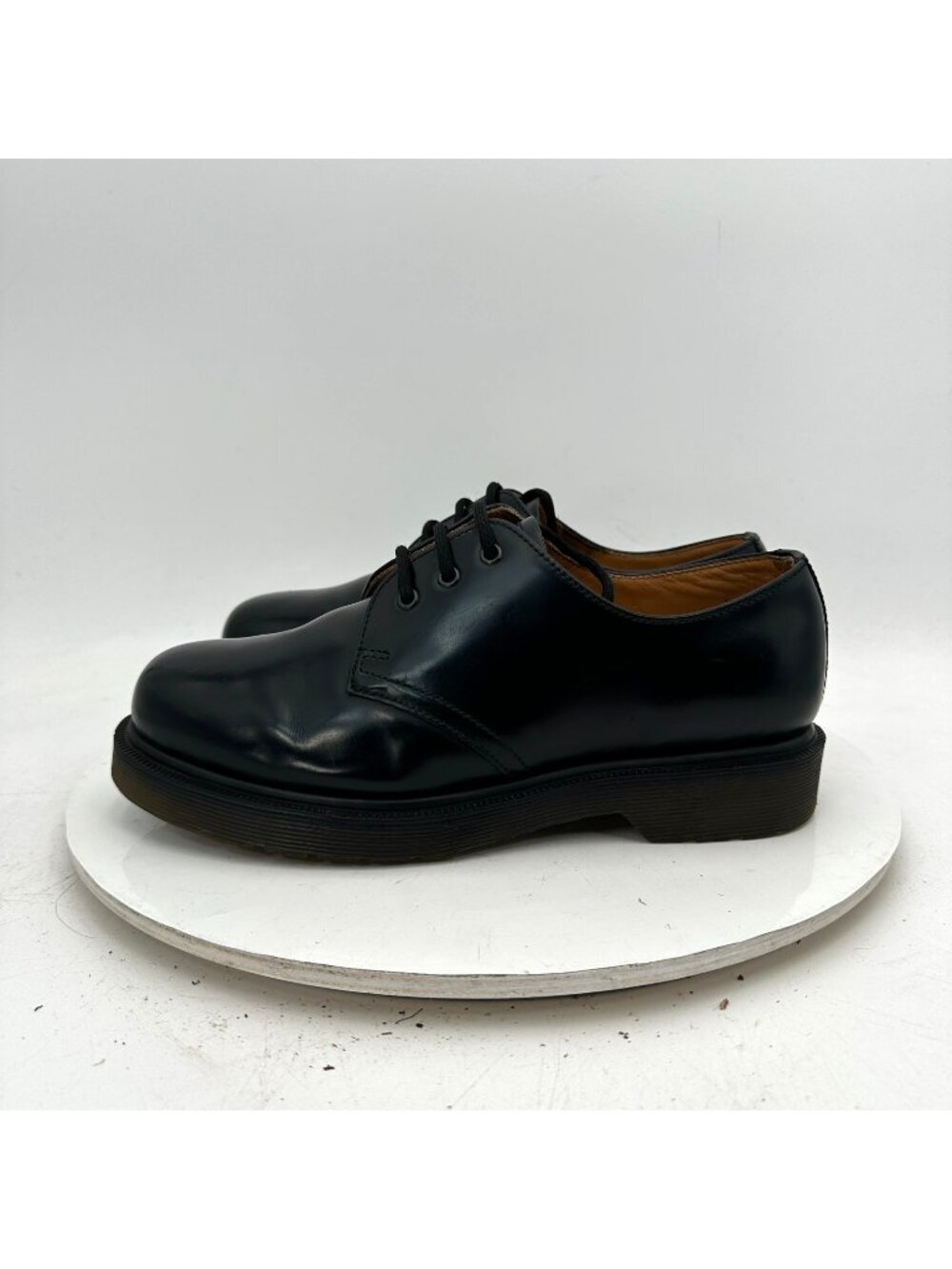 Dr. Martens 11838 Women Size 6 Black Leather 3 Hole Low Top Derby Shoes